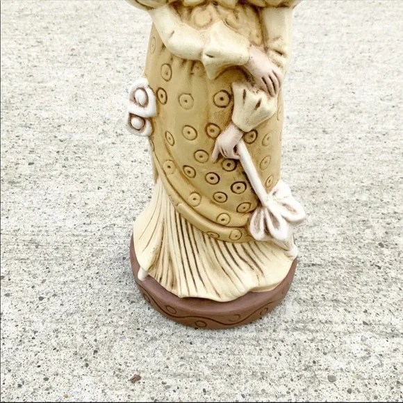 Vintage 70’s girl with hat and umbrella figure southern belle - Picture 4 of 9